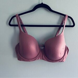 Victoria's Secret Women's Blush Pink Body by Victoria Bra Size 38D / E85